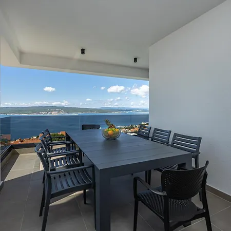 Vakantiehuis Family Friendly House With A Swimming Pool - 24765 Crikvenica
